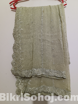 এমব্রয়ডারি করা সুন্দর লেডিস ড্রেস বিক্রয়